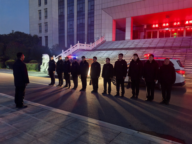 新野县法院持续开展“冬日暖阳”涉民生专项执行行动