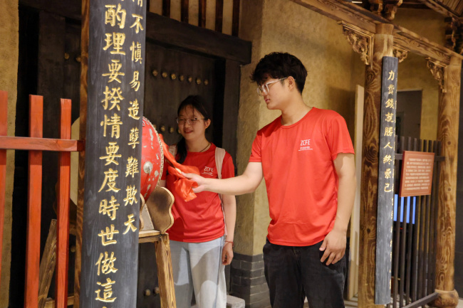 大学生的法院“探秘”记 ——新野县法院开展2026年第十一次“公众开放日”活动